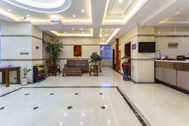 Hotel Interior 11 of 24