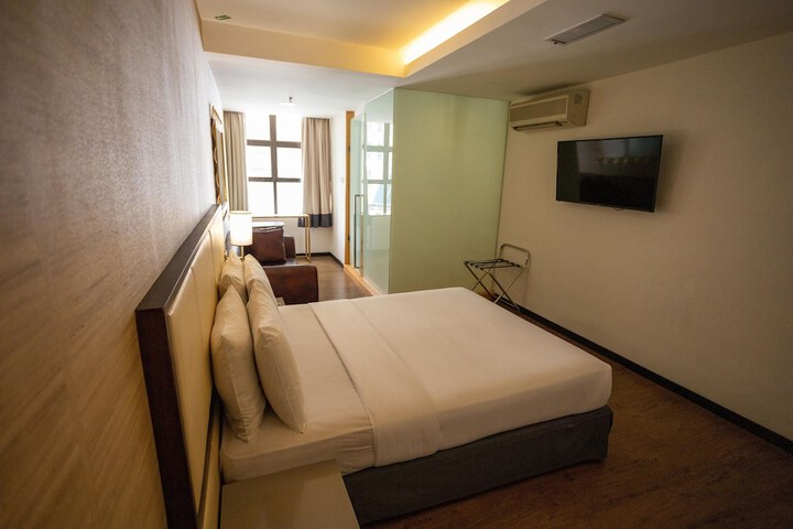 Room 28 of 110