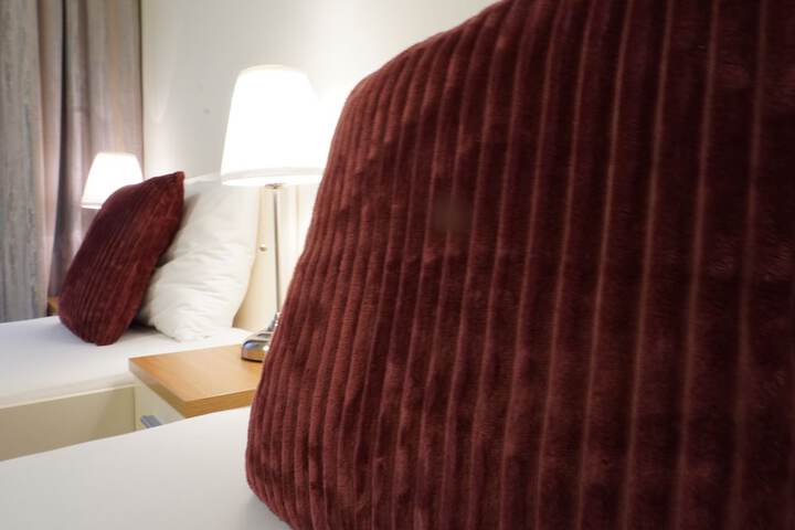 Room 8 of 22