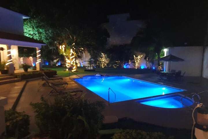 Pool 93 of 117