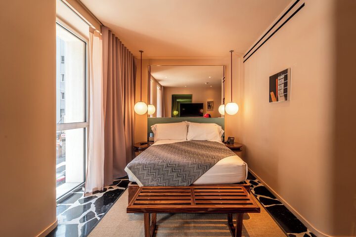 Room 47 of 103