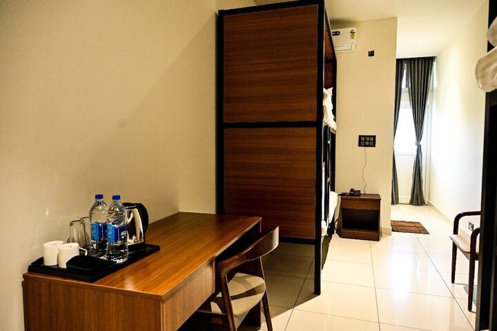 Room 35 of 61