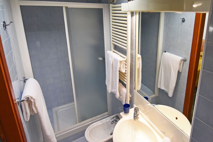 Room 29 of 42
