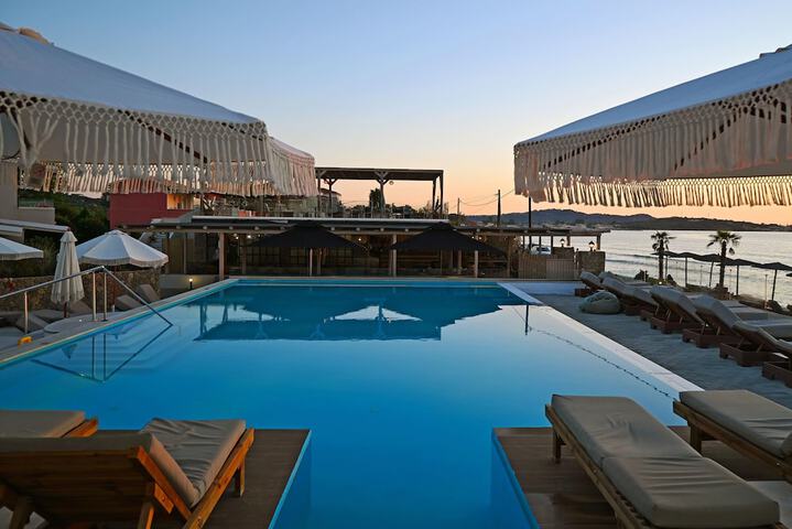Pool 58 of 123