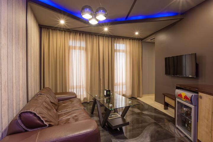 Room 19 of 53