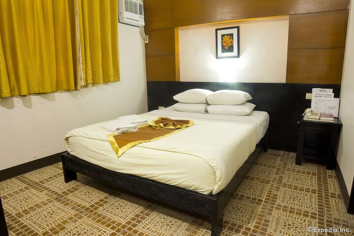 Room 7 of 70