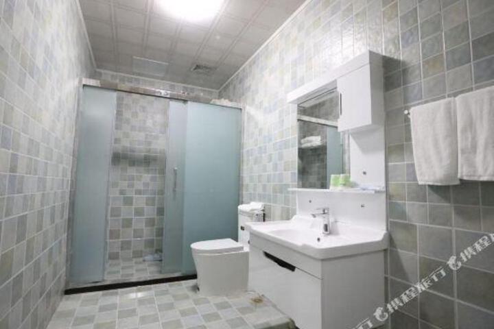 General 6 of 15