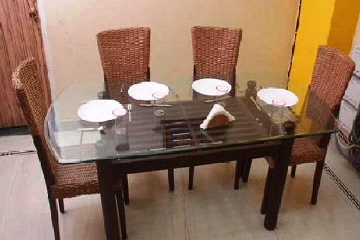 Dining 6 of 7