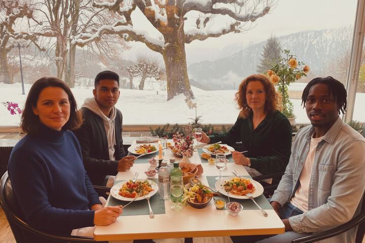 Dining 81 of 163