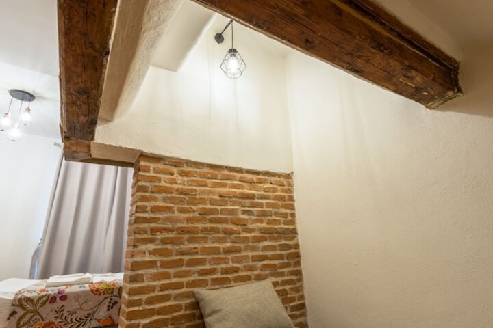 Room 5 of 28
