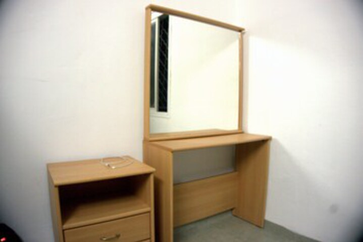 Room 30 of 49