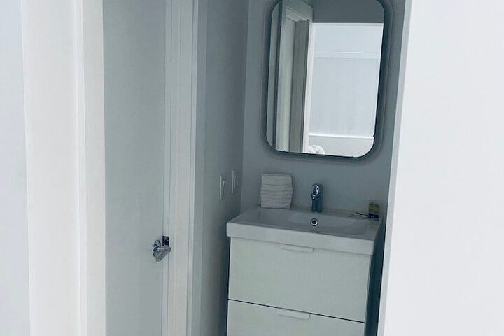 Room 108 of 174