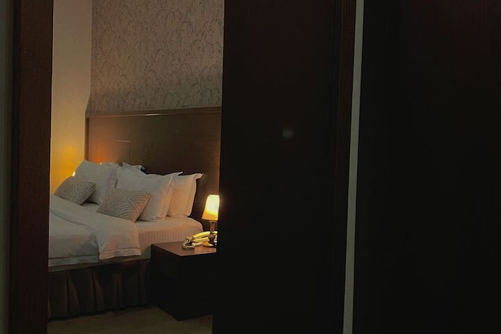Room 13 of 50