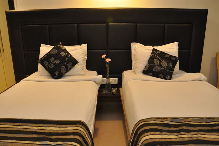 Room 6 of 71