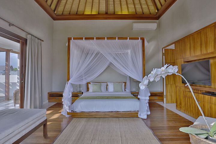 Room 5 of 20