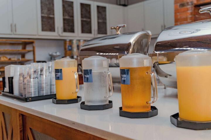 Breakfast area