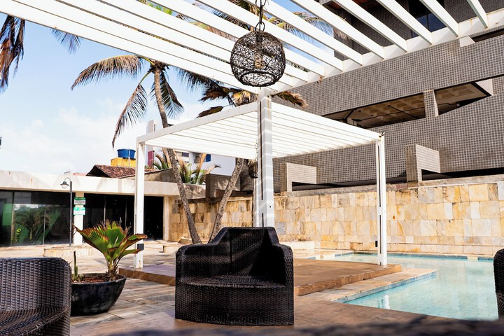 Pool Hotel