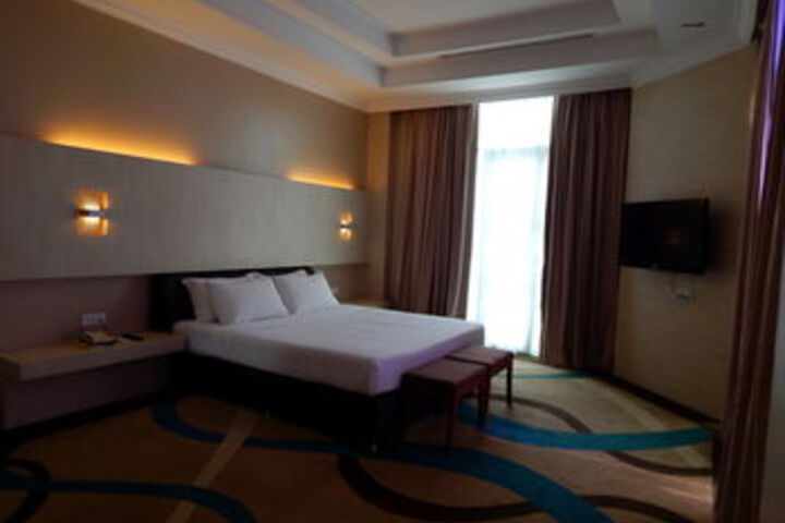 Room 13 of 39