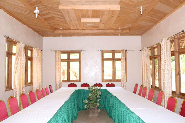 Business Center 14 of 22