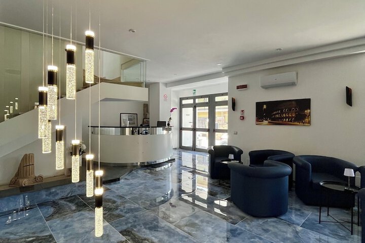 Hotel Interior 6 of 27