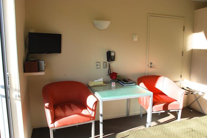 Room 17 of 35