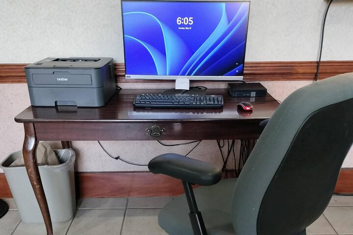 Business Center 186 of 190