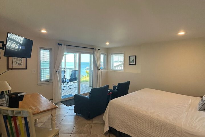 Room 11 of 78
