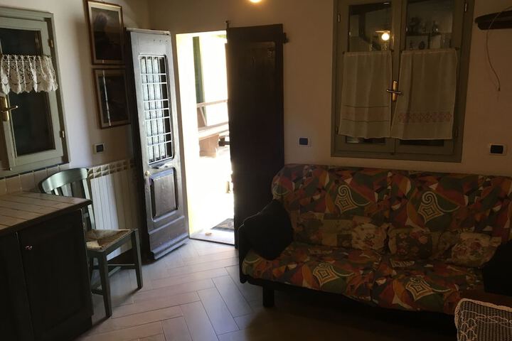 Room 53 of 153