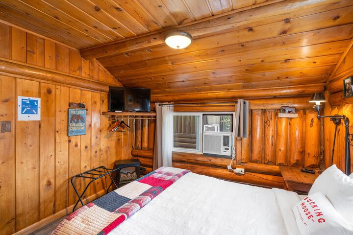 Room 20 of 143