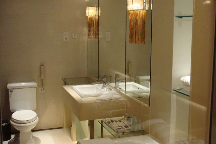 Room 9 of 54