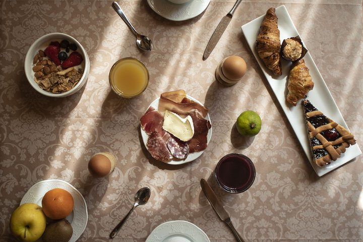 Breakfast/Coffee Service 80 of 104