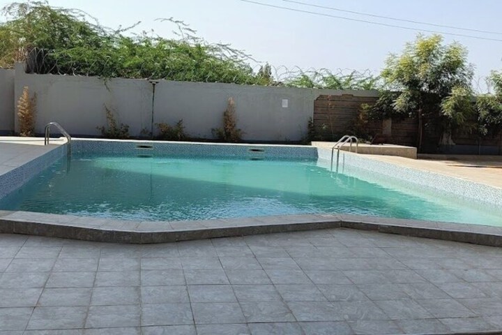 Pool 17 of 41