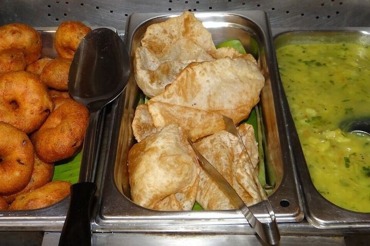Dining 10 of 23
