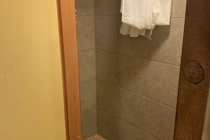 Room 66 of 78