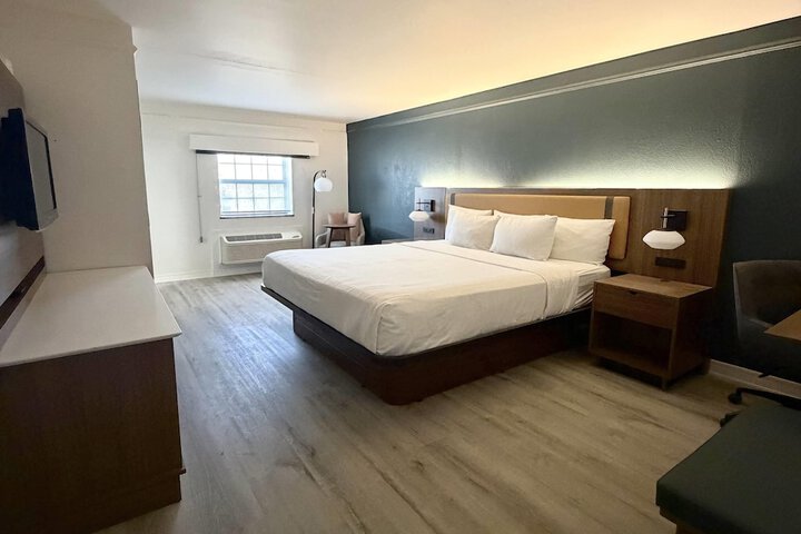 Room 7 of 29