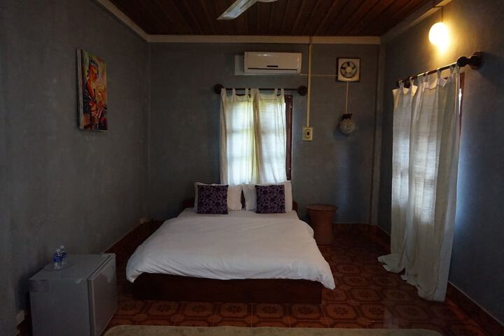 Room 5 of 29