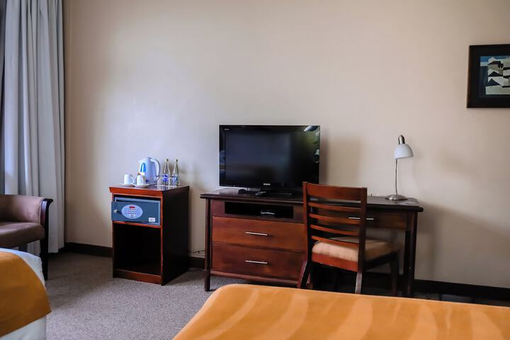 Room 36 of 86