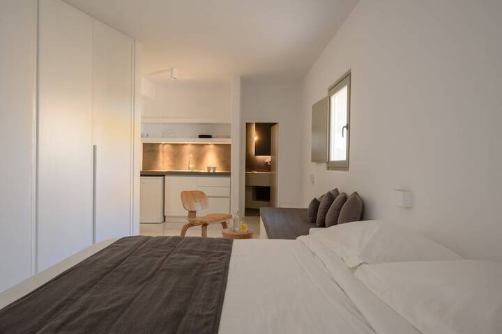 Room 5 of 135