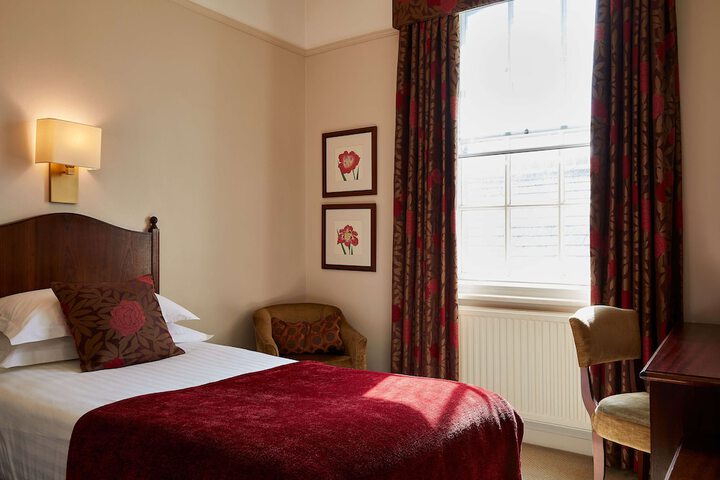 Room 21 of 71