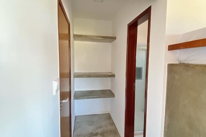 Room 3 of 34