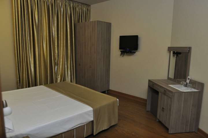 Room 7 of 113
