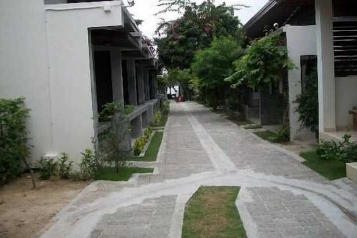 Hotel Entry
