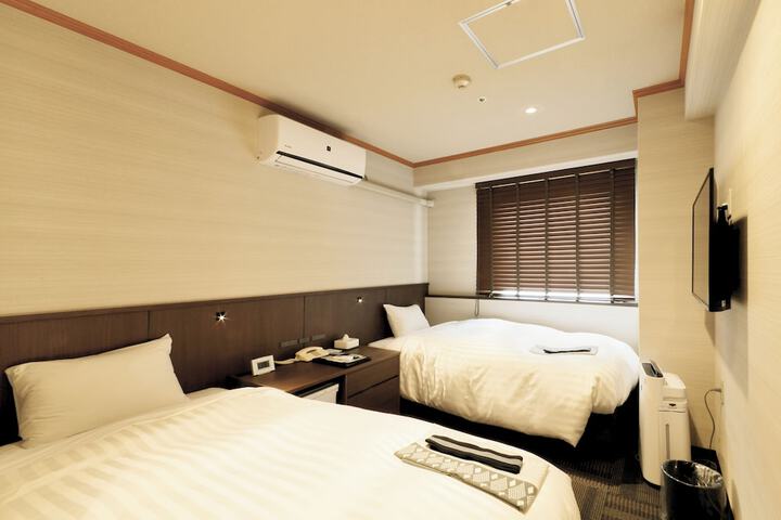 Room 15 of 45
