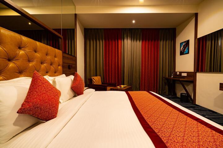 Room 16 of 48
