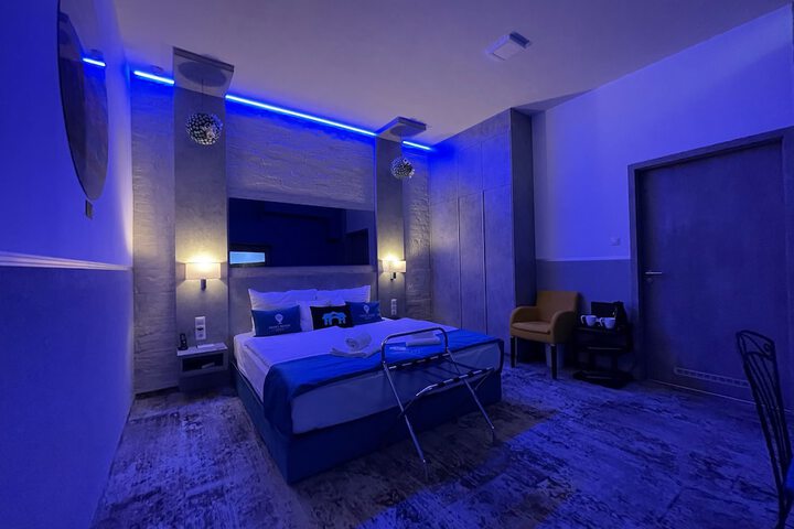 Room 31 of 194