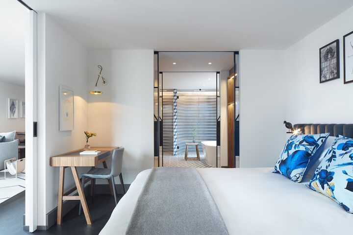 Room 48 of 121