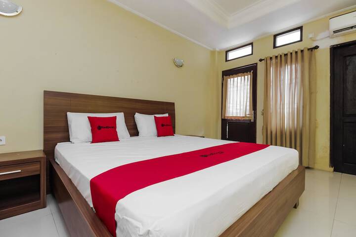 Photo of RedDoorz near Taman Samarendah
