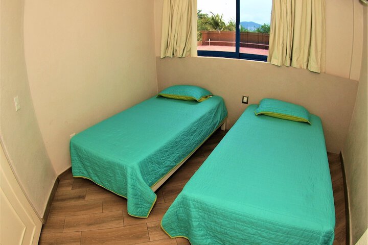 Room 3 of 29