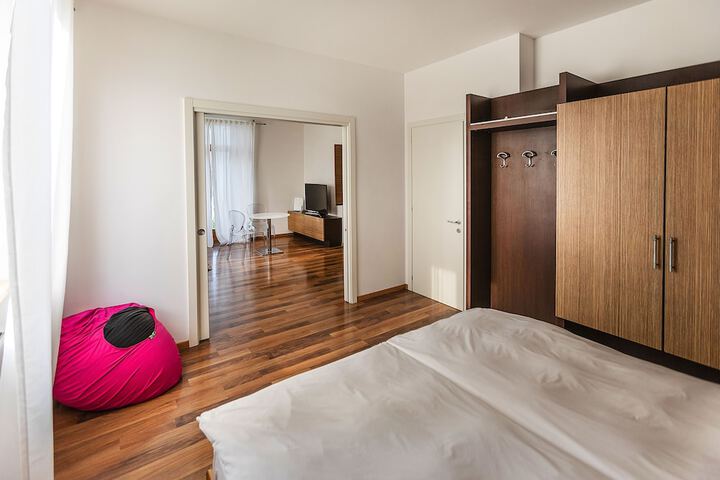 Room 19 of 134