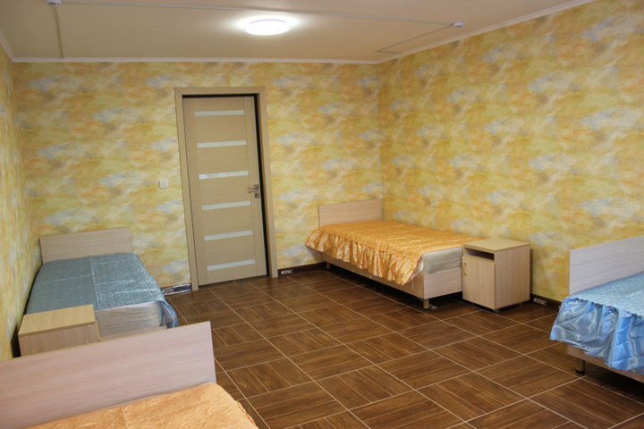 Room 5 of 16